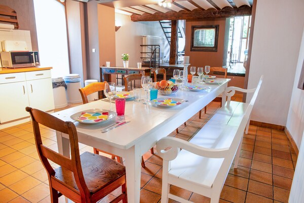 Foto van Huis in Sint Jansrade met zwembad - Vakantiehuis in Aubel Ardennes - DiningRoom