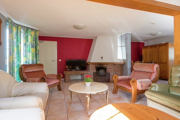 Foto van Ruime villa in Malmedy nabij het bos - Vakantiehuis in Malmédy-Boussire - LivingRoom