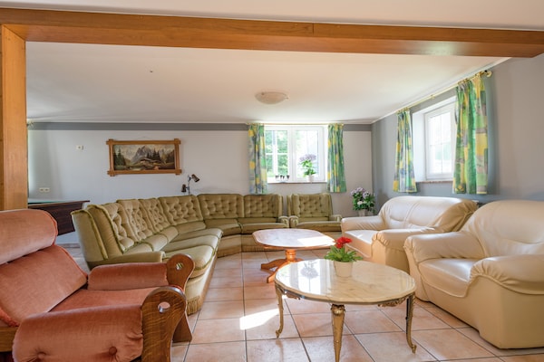 Foto van Ruime villa in Malmedy nabij het bos - Vakantiehuis in Malmédy-Boussire - LivingRoom