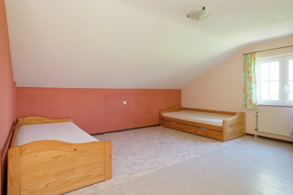 Foto van Ruime villa in Malmedy nabij het bos - Vakantiehuis in Malmédy-Boussire - BedRoom