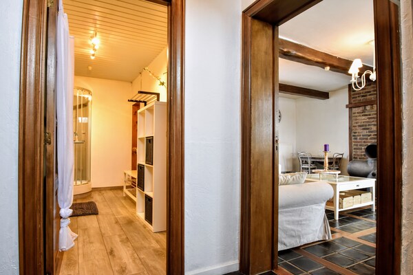 Foto van Luxe Poolvilla in Goesnes - Vakantiehuis in Goesnes - HallReception