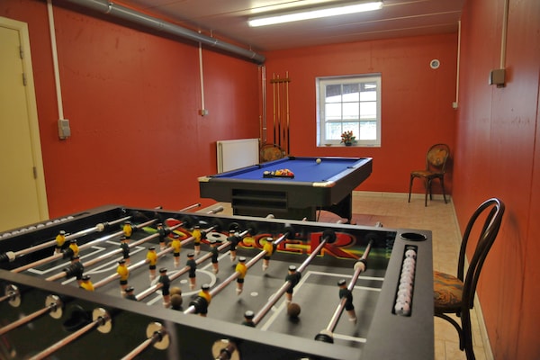 Foto van Vakantiehuis in Ardennen met Bubbelbad - Vakantiehuis in Moresée - RecreationRoom