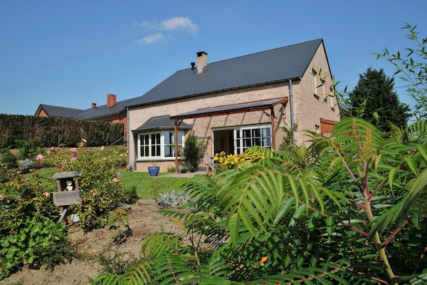 Foto van Chalet in Somme-Leuze - Vakantiehuis in Somme-Leuze - GardenSummer