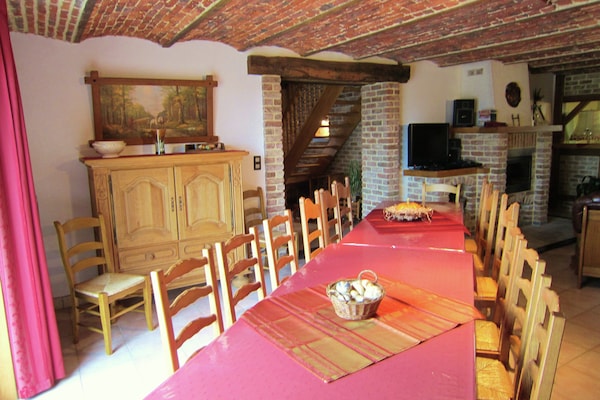 Foto van Vakantiehuis in Cul-des-Sarts nabij Forest - Vakantiehuis in Cul des Sarts - DiningRoom