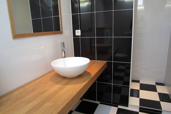Foto van Vakantiehuis Bovigny met bioscoop - Vakantiehuis in Bovigny - BathRoom