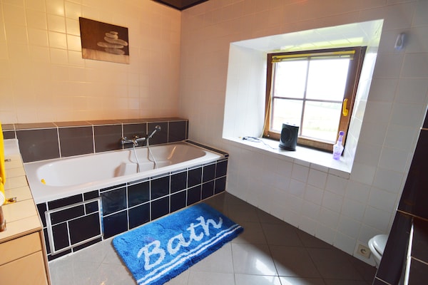 Foto van Luxe boerderij in Rondu Luxemburg - Vakantiehuis in Libramont - BathRoom