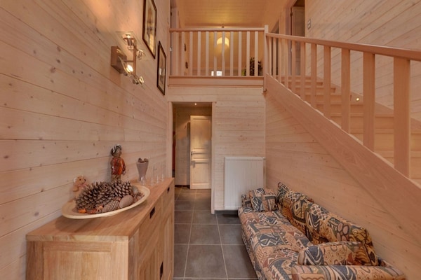 Foto van Luxe chalet met sauna in het bos - Vakantiehuis in Barvaux - HallReception