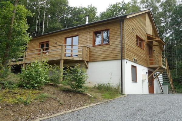 Foto van Luxe chalet met sauna in het bos nabij Durbuy - Vakantiehuis in Barvaux - ExteriorSummer