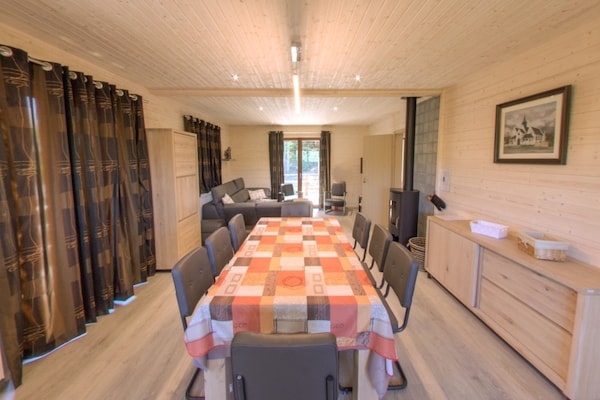 Foto van Luxe chalet met sauna in het bos nabij Durbuy - Vakantiehuis in Barvaux - DiningRoom