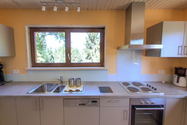 Foto van Luxe chalet met sauna in het bos nabij Durbuy - Vakantiehuis in Barvaux - Kitchen