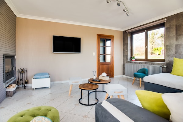 Foto van Moderne gîte in Durbuy met zwembad - Vakantiehuis in Durbuy - LivingRoom