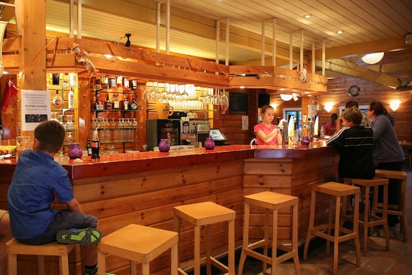 Foto van Gezellig chalet met panoramisch uitzicht - Vakantiehuis in Dochamps - ParkFacilities