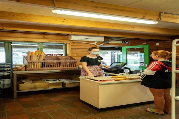 Foto van Gezellig chalet met panoramisch uitzicht - Vakantiehuis in Dochamps - ParkFacilities