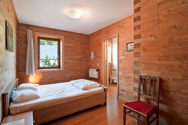 Foto van Villa in Freyneux met tuin - Vakantiehuis in Freyneux - BedRoom