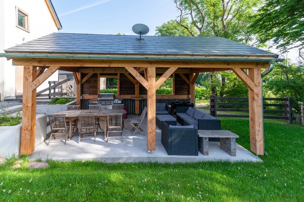 Foto van Villa in Freyneux met tuin - Vakantiehuis in Freyneux - TerraceBalcony
