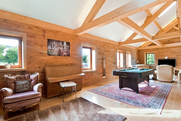 Foto van Villa in Freyneux met tuin - Vakantiehuis in Freyneux - LivingRoom