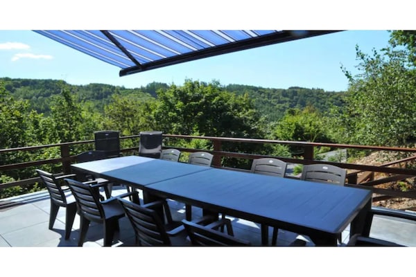 Foto van Vakantiehuis in Ardennen bij Kasteel & Natuur - Vakantiehuis in La Roche-En-Ardenne - TerraceBalcony