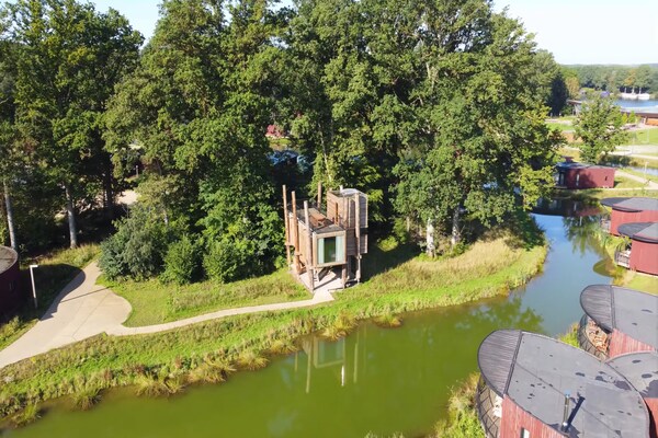 Foto van Rustige bungalow aan het meer - Vakantiehuis in Antoing - AreaSummer1KM