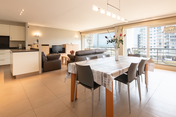 Foto van Appartement in Middelkerke bij Casino - Vakantiehuis in MIDDELKERKE - DiningRoom