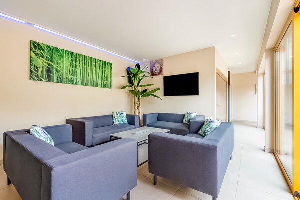 Foto van Rustige vakantie met spa - Vakantiehuis in Avelgem - LivingRoom