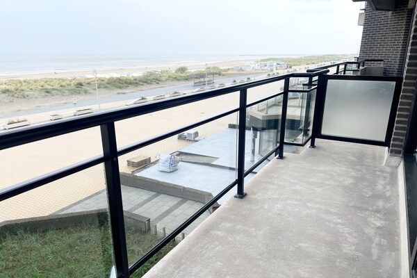 Foto van Appartement in Nieuwpoort bij schilderachtige stranden - TerraceBalcony