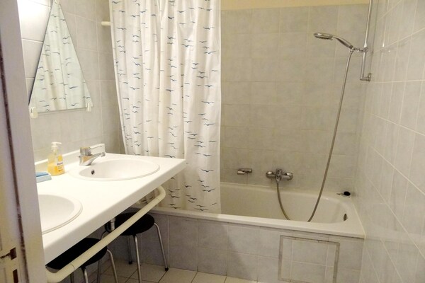 Foto van Appartement in Nieuwpoort vlakbij het strand - Vakantiehuis in Nieuwpoort - BathRoom