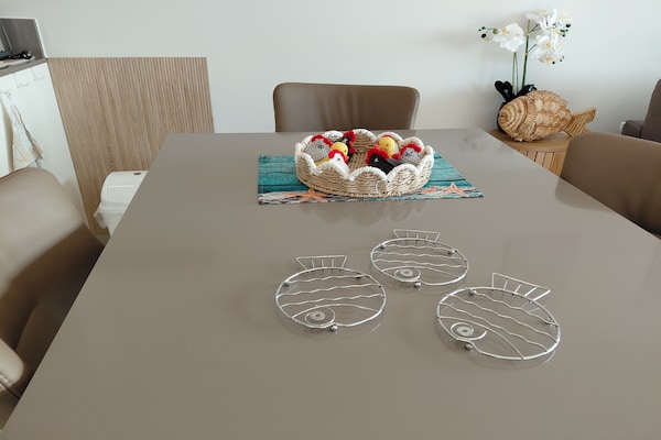 Foto van Luxe appartement met zwembad & parking - Vakantiehuis in Nieuwpoort - DiningRoom