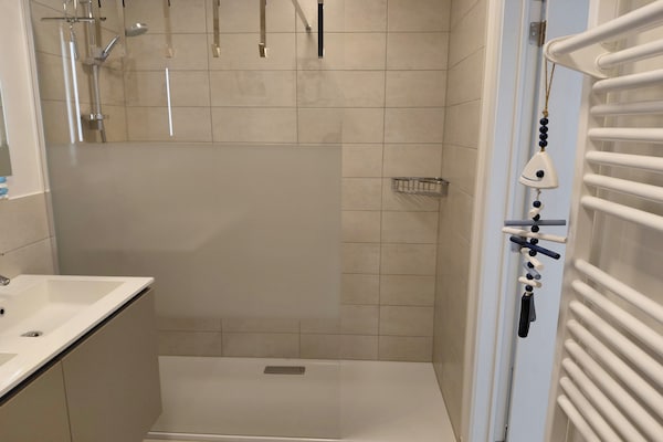 Foto van Luxe appartement met zwembad & parking - Vakantiehuis in Nieuwpoort - BathRoom