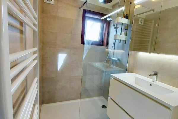 Foto van Gezellig Vakantiehuis in Nieuwpoort met zwembad in de zomer - BathRoom