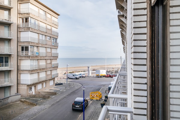 Foto van Appartement in België 50m van de zee - Vakantiehuis in Koksijde - ViewSummer