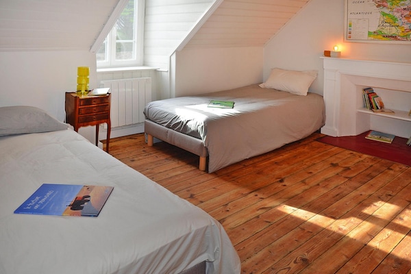 Foto van Vakantiehuis in Locquirec bij zandstrand - Vakantiehuis in Locquirec - BedRoom