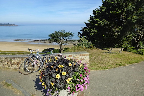 Foto van Vakantiehuis in Locquirec bij zandstrand - Vakantiehuis in Locquirec - AreaSummer1KM