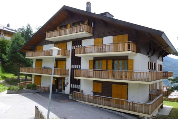 Foto van Appartement met balkon met uitzicht op Nendaz - Vakantiehuis in Veysonnaz - ExteriorSummer