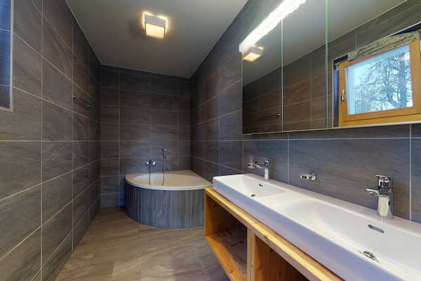 Foto van Appartement in Veysonnaz bij de skibaan - Vakantiehuis in Veysonnaz - BathRoom