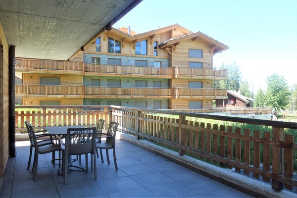 Foto van Appartement in Veysonnaz bij de skibaan - Vakantiehuis in Veysonnaz - TerraceBalcony