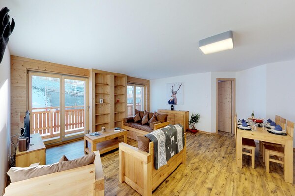 Foto van Appartement met uitzicht op de bergen in Veysonnaz - LivingRoom