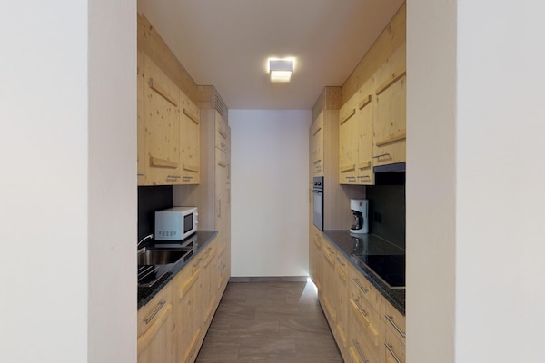 Foto van Appartement met uitzicht op de bergen in Veysonnaz - Kitchen