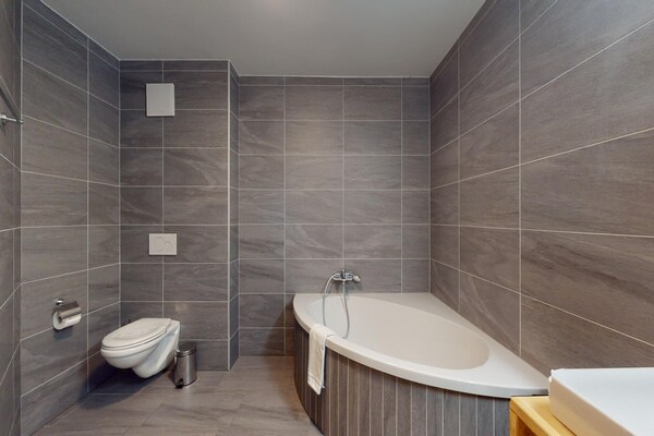 Foto van Appartement Veysonnaz bij Skiliften - Vakantiehuis in Veysonnaz - BathRoom