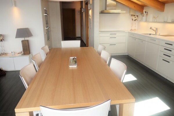 Foto van Appartement in Veysonnaz bij Gondel & Spa - Vakantiehuis in Veysonnaz - Landing