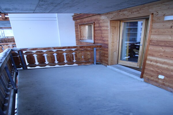 Foto van Luxe appartement met betaalde sauna - Vakantiehuis in Haute-Nendaz - TerraceBalcony