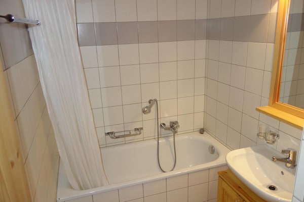 Foto van Appartement in de buurt van Piste de Tracouet - Vakantiehuis in Haute-Nendaz - BathRoom