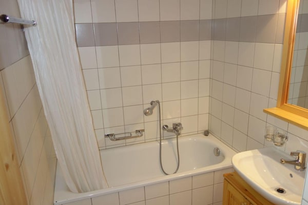 Foto van Appartement in de buurt van Piste de Tracouet - Vakantiehuis in Haute-Nendaz - BathRoom