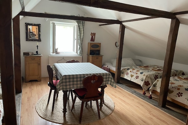 Foto van Vakantiehuis Knežice bij Jested Ski - Vakantiehuis in Jablonné V Podjestedí - BedRoom