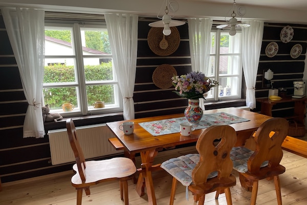 Foto van Vakantiehuis Knežice bij Jested Ski - Vakantiehuis in Jablonné V Podjestedí - DiningRoom