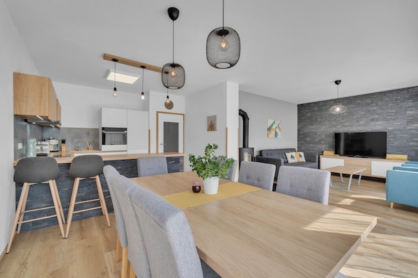 Foto van Villa in Cerny Dul bij Skigebied - Vakantiehuis in Cerný Dul - DiningRoom