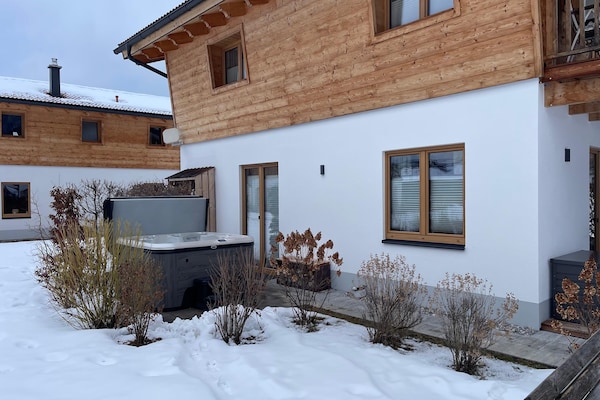 Foto van Berghut Falkenstein, Inzell - Vakantiehuis in Inzell - ExteriorWinter