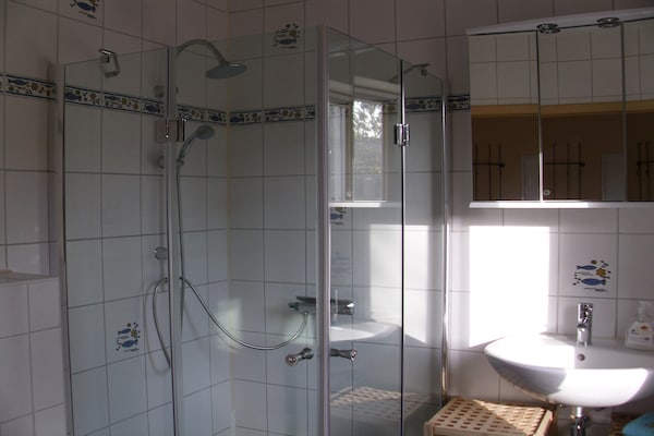 Foto van Bungalow in Börgerende-Rethwisch met sauna - Vakantiehuis in Börgerende-Rethwisch - BathRoom