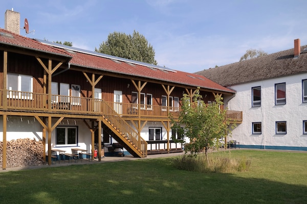 Foto van Luxe vakantieappartement in Boddin met tuin - Vakantiehuis in Walkendorf OT Boddin - ExteriorSummer