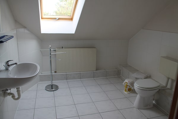 Foto van Luxe vakantieappartement in Boddin met tuin - Vakantiehuis in Walkendorf OT Boddin - BathRoom