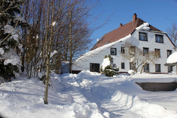 Foto van Vakantieappartement in Lauterbach in het Zwarte Woud - ExteriorWinter